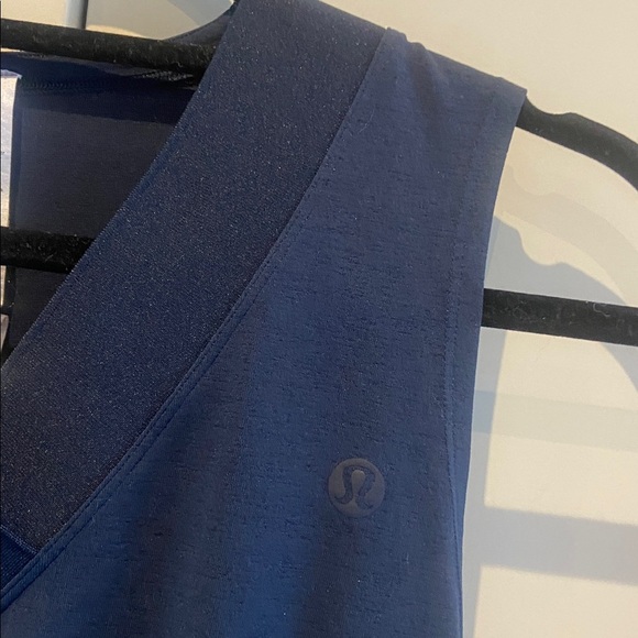 Lululemon Sleeveless Cropped Tennis Tank Top - Picture 3 of 8